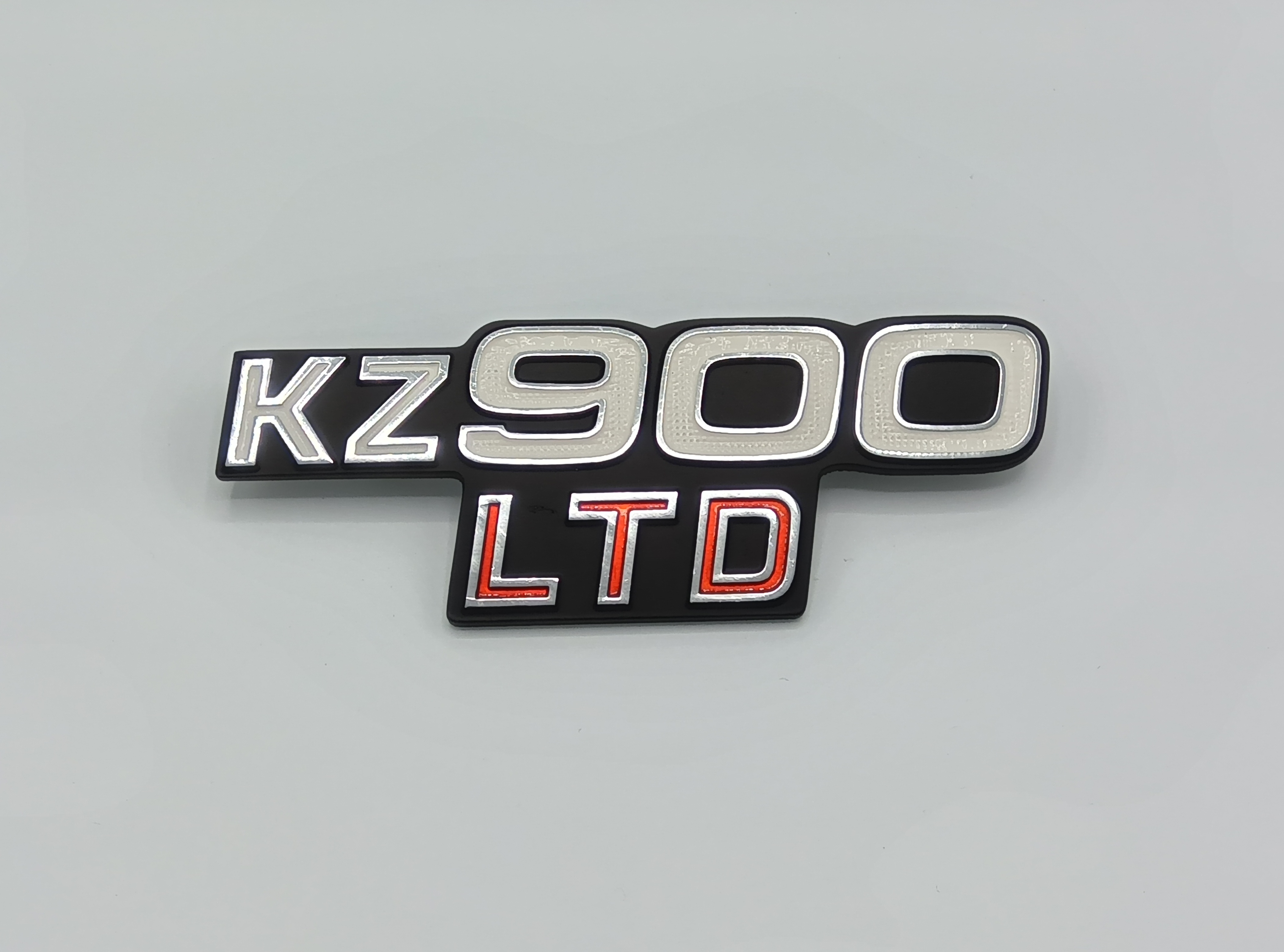1976年 KZ900 SIDE COVER EMBLEM "KZ900 LTD"
